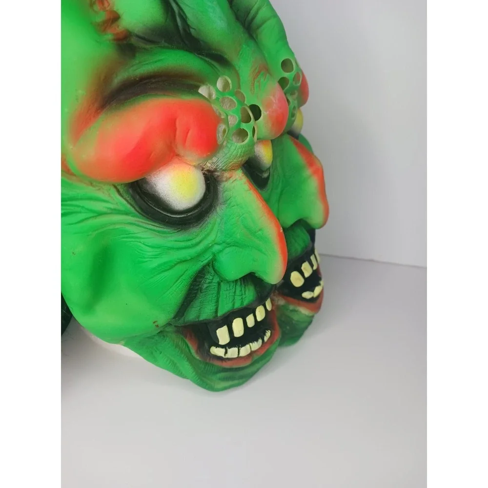 VTG Fun World Two Faced Green Rubber/Latex Mask Halloween Costume Black‎ Hair